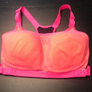 EUC Victoria Secret Sports Bra Size 36DDD